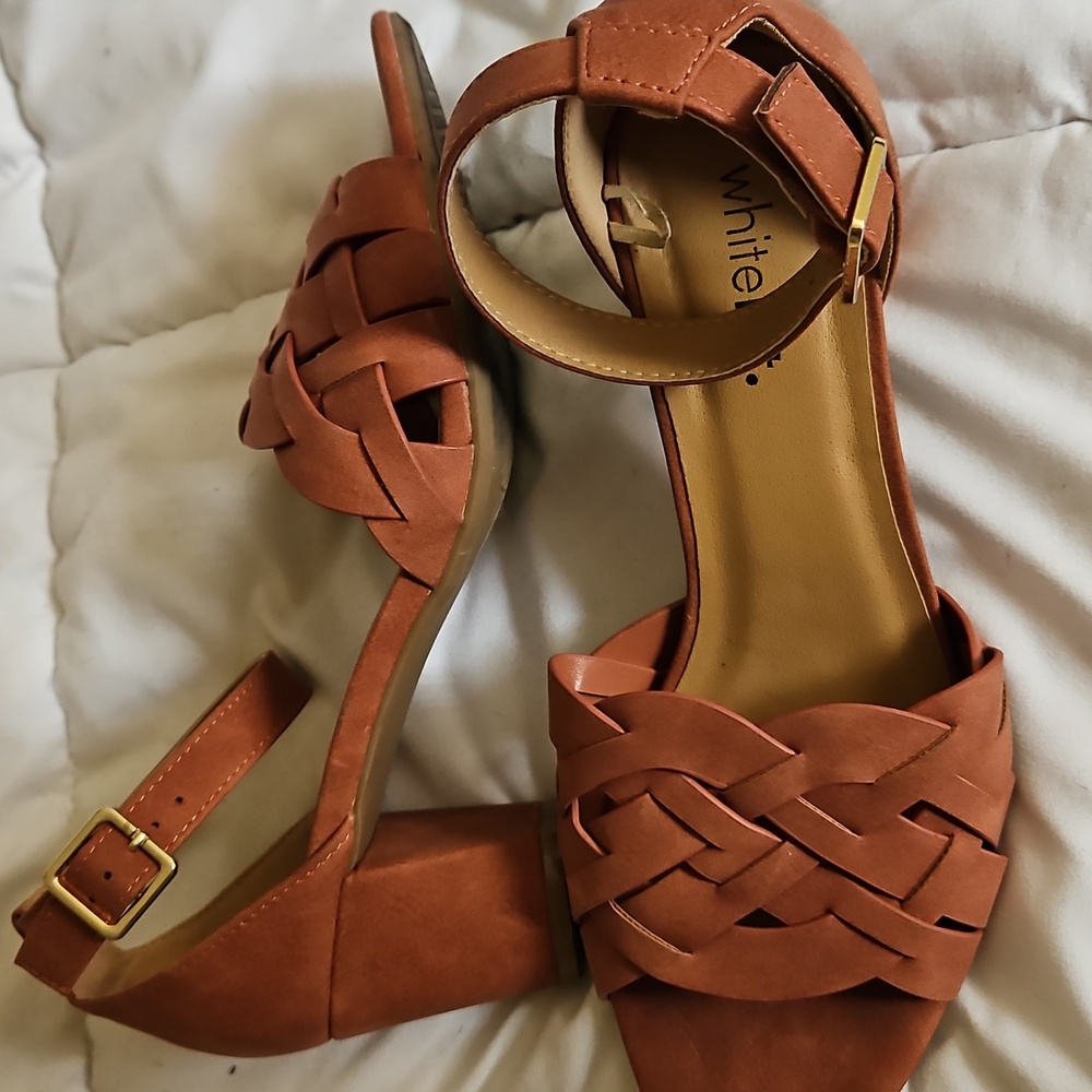 White Mt. Blush Color Sandals Size 8.5